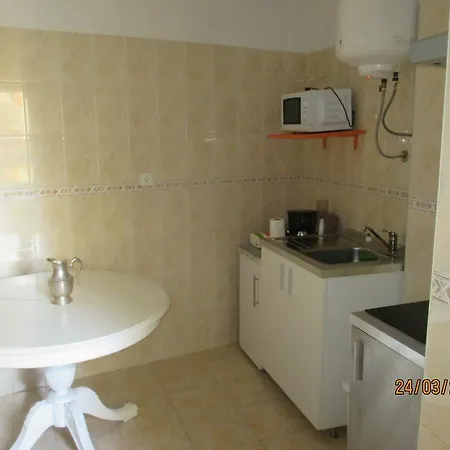 アパート Apartamento Pedro Martir リスボン